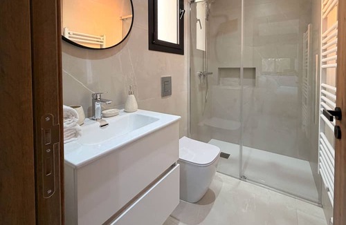 Lakatamia Apartment | Cecilia Suite #203 - 2BDR - 24/7 Concierge