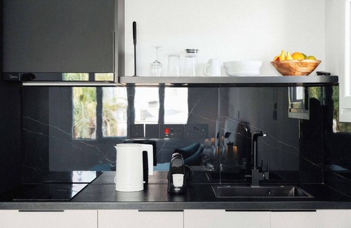 Neapolis Apartment | Modern Central Studio Walk to Beach & Dining