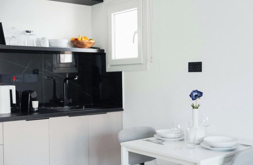 Neapolis Apartment | Modern Central Studio Walk to Beach & Dining