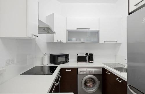 Universal Apartment | Aphrodite Gardens - Pool View Garden Apartment