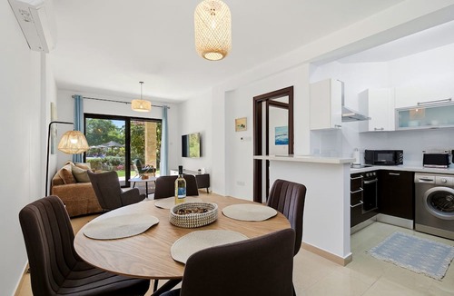Universal Apartment | Aphrodite Gardens - Pool View Garden Apartment