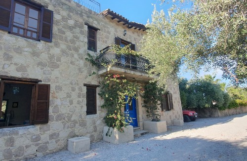 Bellapais House | large unique stone villa private pool - family friendly perfect for large groups