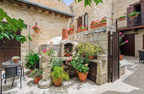 Arsos Apartment | Arsorama Village Homes