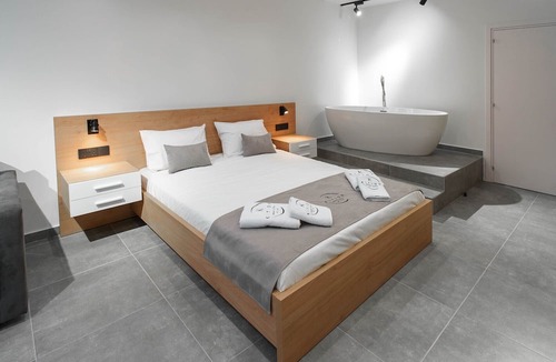 Larnaca City Centre Apartment | Kition Urban Suite 1