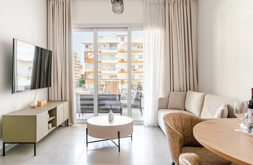 Limassol Apartment | YAMAS Urban Living Platinum 77 Apartments