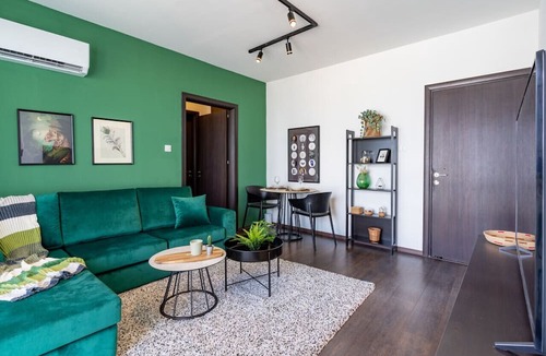 Larnaca Apartment | Harbor 401: Stylish 1-Bedroom Apartment in Larnaca