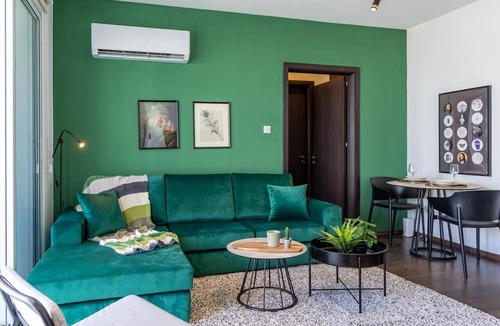 Larnaca Apartment | Harbor 401: Stylish 1-Bedroom Apartment in Larnaca