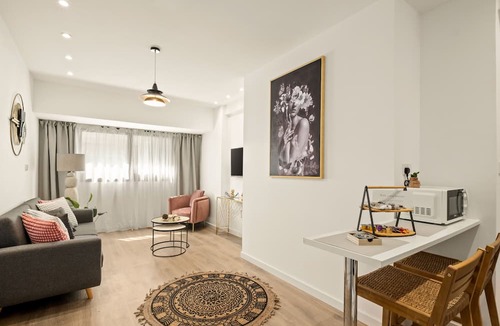 Larnaca City Centre Apartment | Lazuli Hermes Apartments