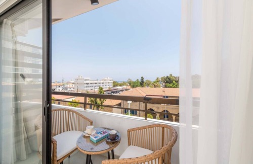 Larnaca Apartment | Finikoudes Marina View 202 - Charming Larnaca Centre Getaway