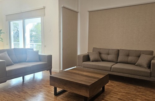 City Centre Apartment | STAY Hydra Comfort Apartment
