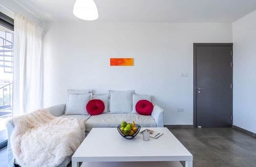 Larnaca Apartment | Maryam's 2-BR Apt Facing Larnaca Harbor W/Pool