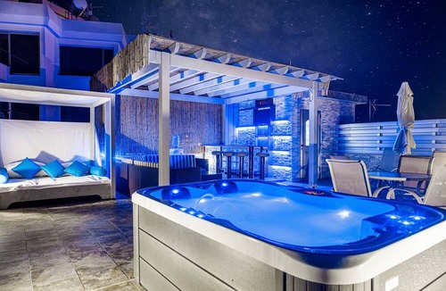 Protaras Villa | Seafront Protaras Resort