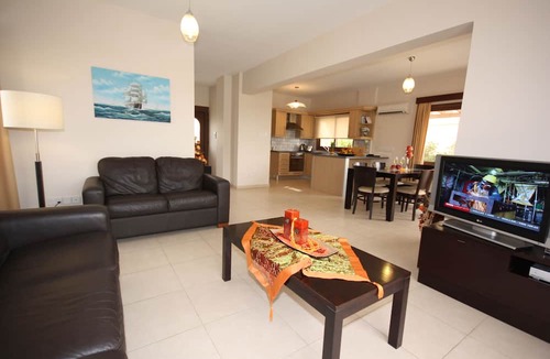 Pissouri Villa | Vineland Holiday Villas