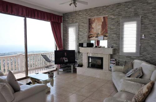 Peyia Town Villa | Villa Athena