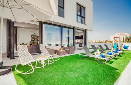 Pernera Villa | SunnyVillas 4BR New Villa Private Pool in Pernera