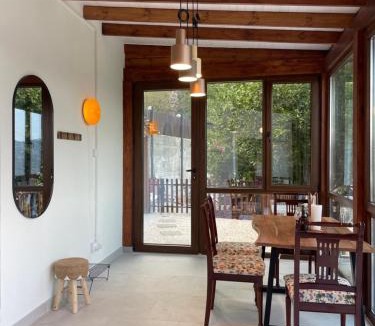 Politiko House | Ktima Terra, Mountain Retreat with Private Jacuzzi