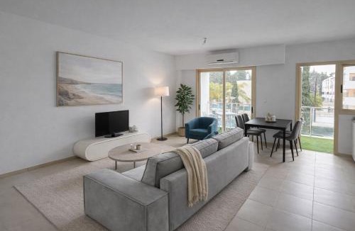 Universal Apartment | Resort Living in Paphos - Modern 1BR - Pools & Spa