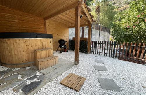 Politiko House | Ktima Terra, Mountain Retreat with Private Jacuzzi