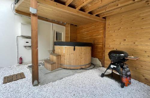 Politiko House | Ktima Terra, Mountain Retreat with Private Jacuzzi