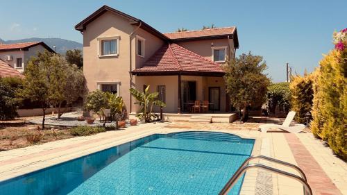 Karavas Villa | Palm House with private pool and garden