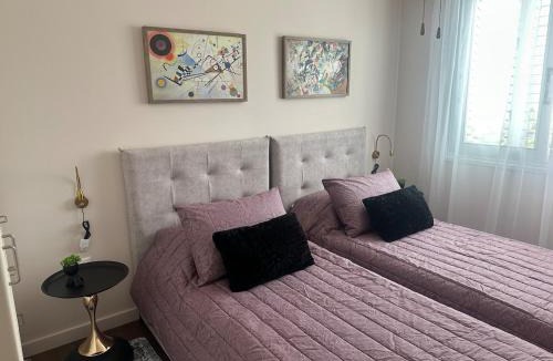 Lykabittos Apartment | Golden nest Lykavitis stylish city escape