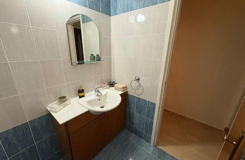 Peyia Town Apartment | Island of Serenity-Peyia Family Apartment