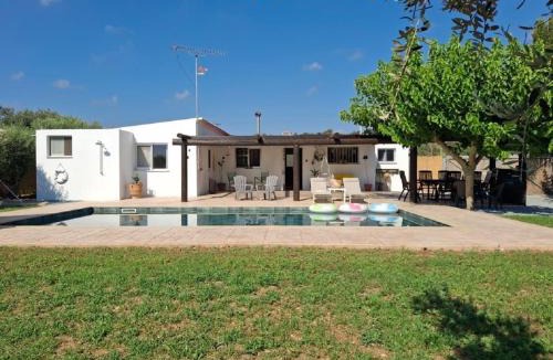 Agios Georgios Pegeias House | Terra Olive Hideaway villa