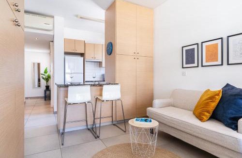 Egkomi Apartment | Modern Elegant UNIC Studio Suite