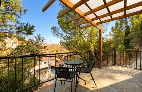 Politiko House | Dierona Tiny House - Hillside Garden Trail
