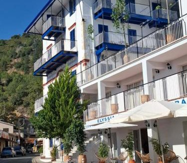 Pedhoulas Hotel | Elyssia Boutique Hotel