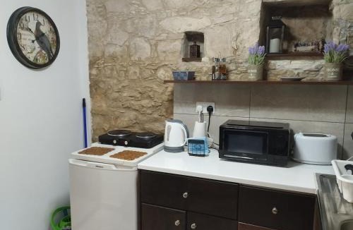 Lofou House | Polymnias Place