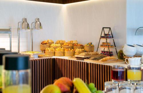 Oroklini Hotel | Mercure Larnaca Beach Resort