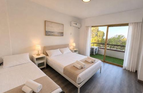 Larnaca City Centre Apartment | Finikoudes Marina Beachfront Grand Apartment