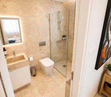 Emba Apartment | Avalon Gardens B201 - Designer Resort Studio