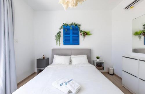 Larnaca Apartment | Lemon Tree 1-BR Apt with Terrace & Pool in Livadia
