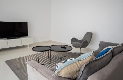 City Centre Apartment | Skyline Deluxe Residence
