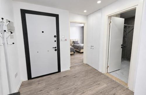 Trikomo Apartment | blue wawe 2br, 100m from the sea