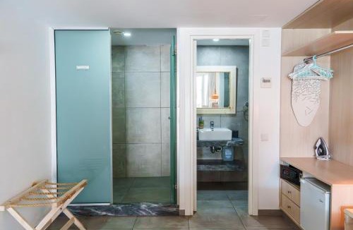 Ayia Napa Apartment | Harbora Suites - Ayia Napa Harbour