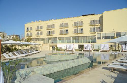 Pervolia Hotel | E-Hotel Larnaca Resort & Spa
