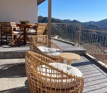 Politiko House | House of Light, Mountain Retreat