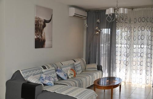 Agios Athanasios Apartment | 50 meters to the beach 3 bedroom appartment