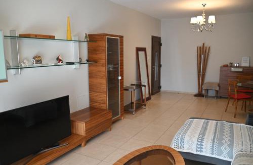 Agios Athanasios Apartment | 50 meters to the beach 3 bedroom appartment