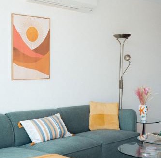 Agios Tychon Apartment | Coastal Chic 2BR - 3 Min to Beach Amathusia Apts