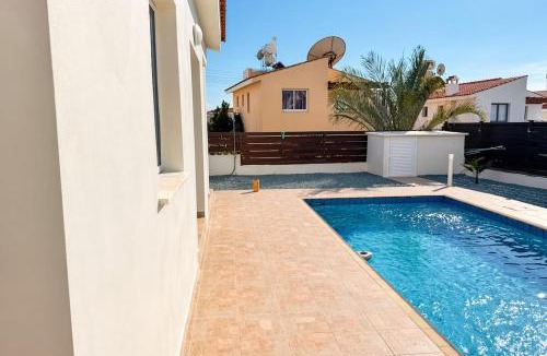 Emba House | Sea Breeze Villa Private Pool and Sea View
