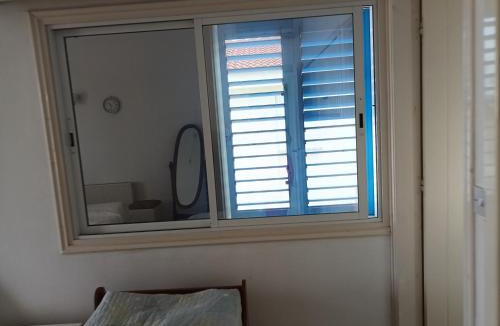 Oroklini Villa | Extra big 4 bedroom vill, beach across the road