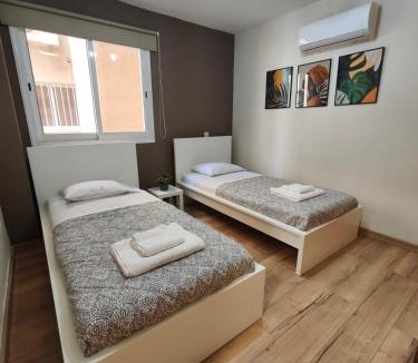 Skala Apartment | Renovated 2BR Apt near Mackenzie Beach - New Sunrise 105