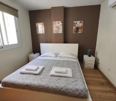 Skala Apartment | Renovated 2BR Apt near Mackenzie Beach - New Sunrise 105