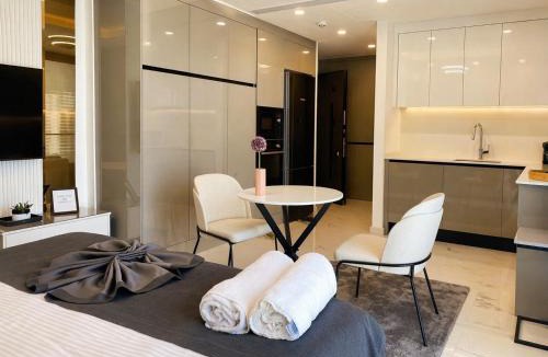 Trikomo Apartment | Nothern Cyprus Panorama Long Beach Collection Premium Seaside Stay