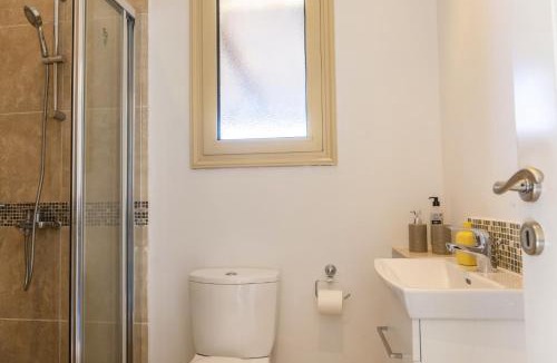 Agios Georgios Pegeias Villa | Villa Isychia by Villa Plus