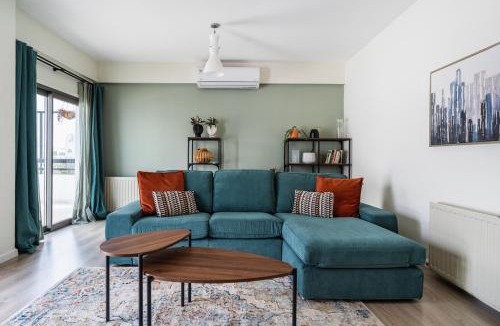 Egkomi Apartment | Elegant 2BR Top Floor Apt w/Parking